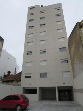 SEMIPISO DE 2 AMB A ESTRENAR. EDIFICIO DAMAR IX