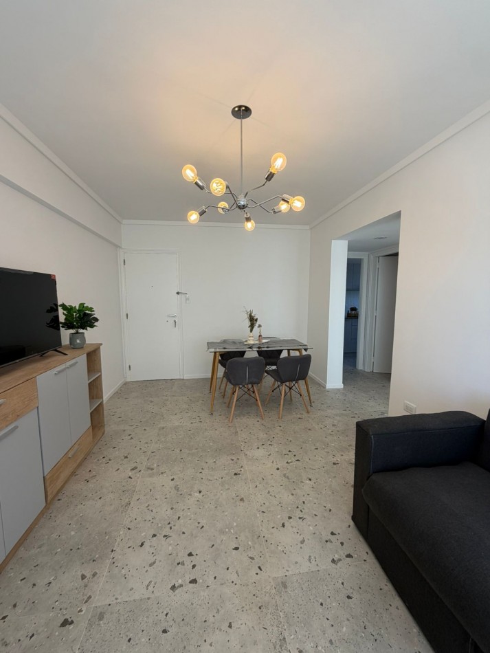 DEPARTAMENTO 2 AMB RECICLADO. VISTA LATERAL AL MAR