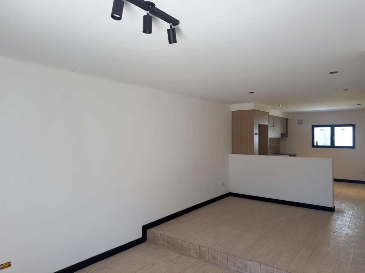 CHALET DE 3 AMBIENTES RECICLADO