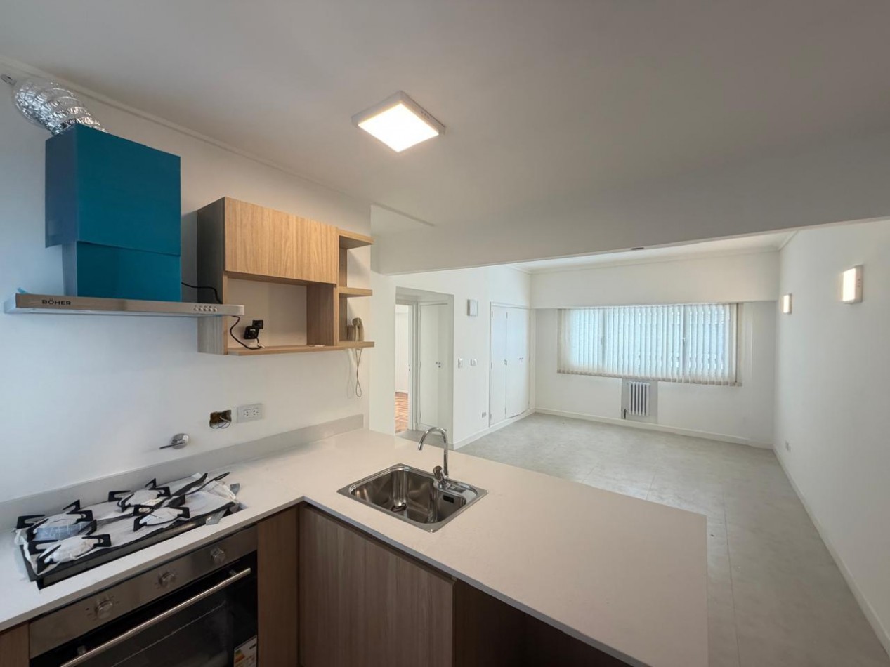 DEPARTAMENTO DE 3 AMB LATERAL 