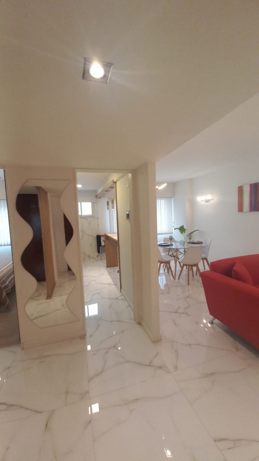 DEPARTAMENTO DE 2 AMB A LA CALLE. RECICLADO