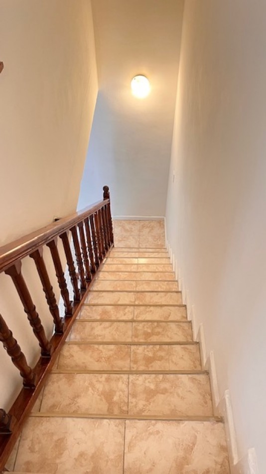 DUPLEX DE 2 AMB CON ENTRADA DE AUTO. EXCELENTE ESTADO Y ZONA