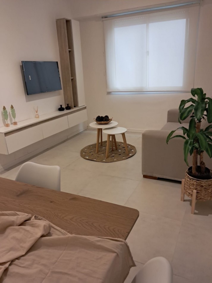 DEPARTAMENTO DE 2 AMB C/FRENTE 