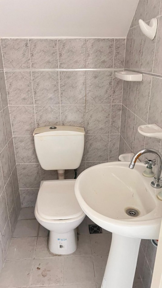 DUPLEX DE 4 AMB CON ENTRADA DE AUTO Y PARQUE