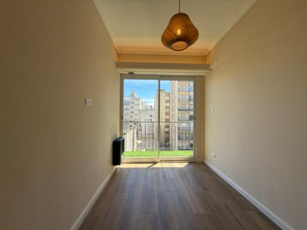 DEPARTAMENTO DE 1 AMB EXTERNO CON BALCON. RECICLADO 