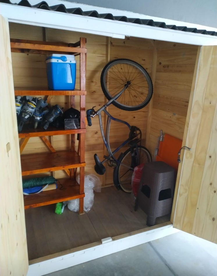 DEPARTAMENTO DE 2 AMB MODERNO, COCHERA Y BAULERA 