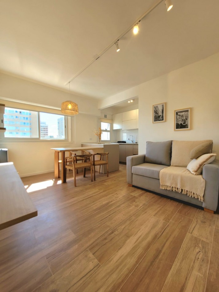 DEPARTAMENTO DE 2 AMB LATERAL ABIERTO CON ESPACIO DE COCHERA 