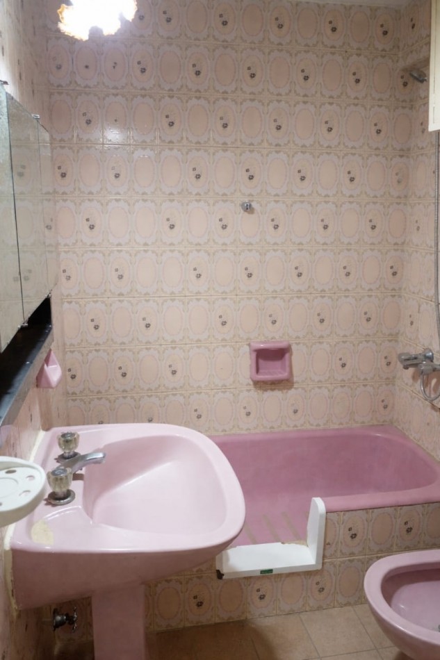 DEPARTAMENTO 3 AMBIENTES CON BALCON SALIENTE