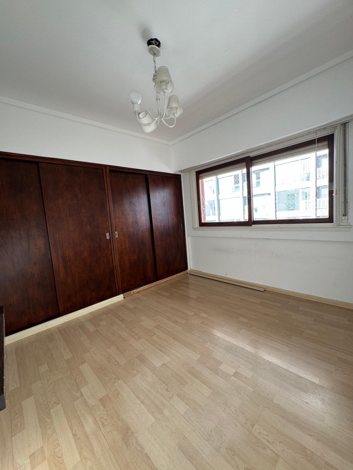 PISO DE 4 AMB CON BALCON CORRIDO Y VISTA AL MAR