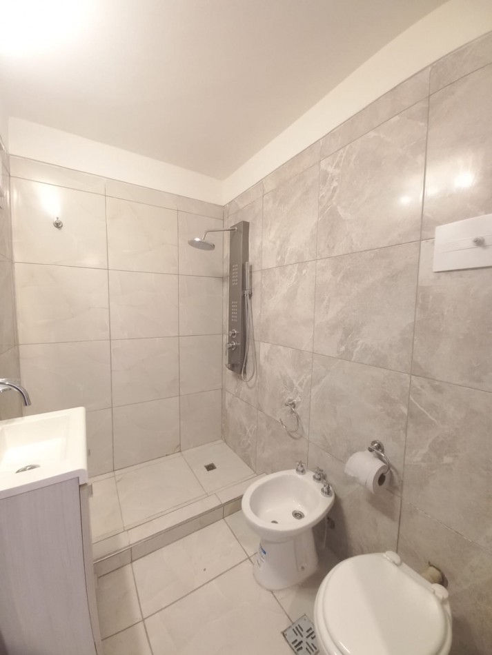 DEPARTAMENTO DE 3 AMB EXTERNO CON BALCON 