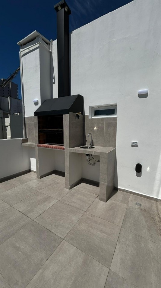 DEPARTAMENTO DE 2 AMB EXTERNO CON QUINCHO