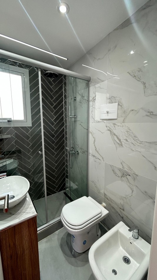 DEPARTAMENTO DE 2 AMB RECICLADO CON BALCON TERRAZA