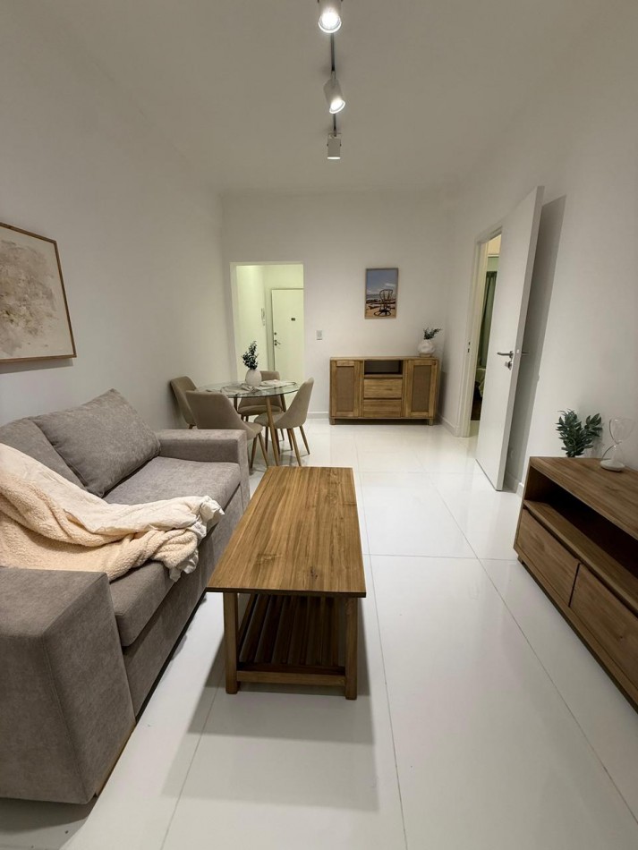 DEPARTAMENTO DE 3 AMB CON 2 PATIOS 