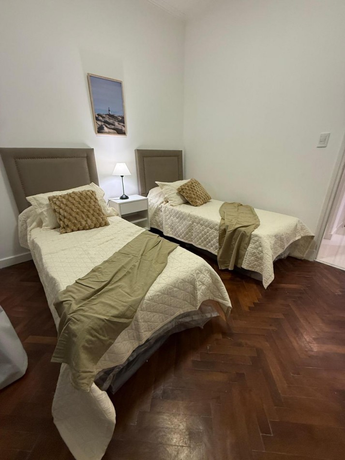 DEPARTAMENTO DE 3 AMB CON 2 PATIOS 