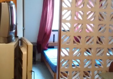 DEPARTAMENTO DE 1 AMB AMPLIO AL C/FRENTE ABIERTO