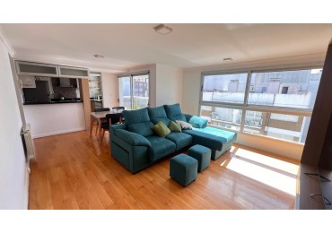 SEMIPISO DE 3 AMB EXTERNO. COCHERA. AMOBLADO